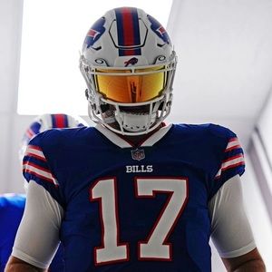 Meet your Posher, Louie